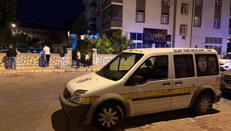 3 ay önce babası ölü bulunan genç intihar etti