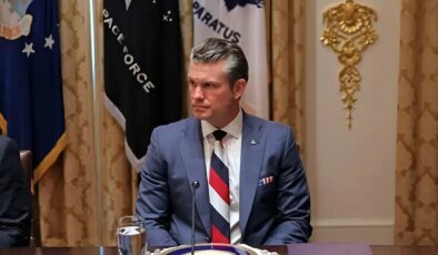 ABD Savaş Bakanı’nın kravatı tartışma konusu oldu