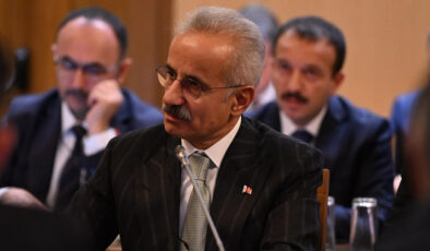 Abdulkadir Uraloğlu: Ulaştırma ağları halklar arasında iş birliğinin altyapısını kuruyor