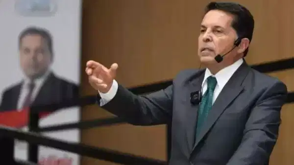 Ahmet Özer’den 29 Ekim mesajı: ‘Cumhuriyet; fazilettir, özgürlüktür, eşitliktir’