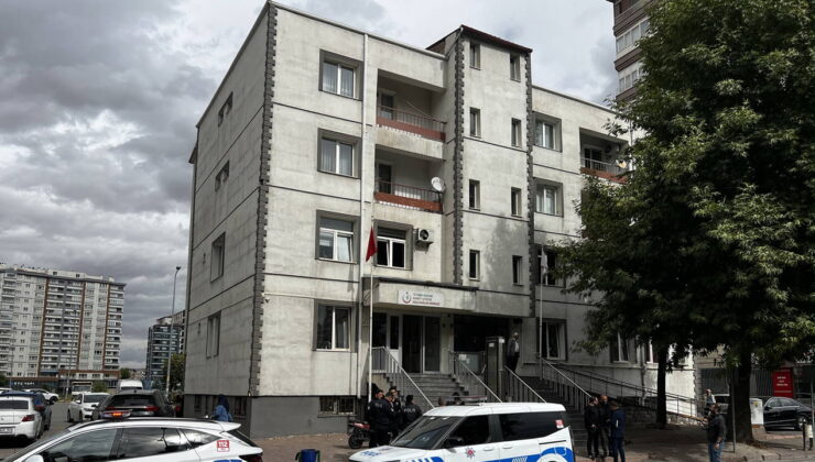 Aile sağlığı merkezinde sıra kavgası: 3 yaralı