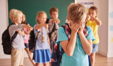 Aileyle iletişim çocukları zorbalıktan koruyor!