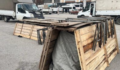 AKP’li Belediye Başkanı ile esnaf arasında gerilim: Pazarcılardan tezgah açmama kararı!