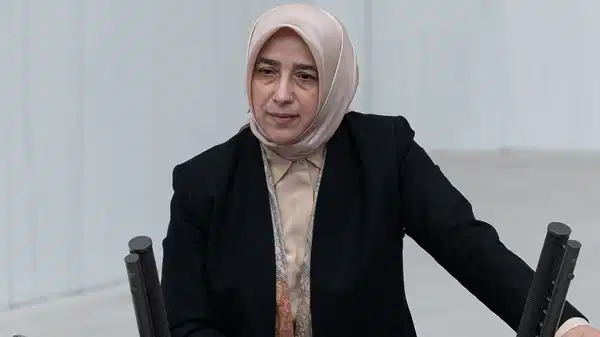 AKP’li Özlem Zengin’den Meclis’te ilginç talep: ‘Holokost filmleri yasaklansın’