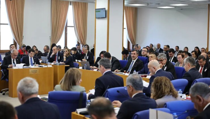 AKP’li vekil ‘farkındayız’ dedi, tartışma çıktı: ‘Krizi aşmak için CHP’ye savaş ilan etmişsiniz’