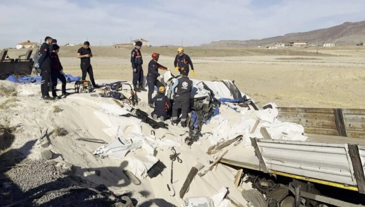 Aksaray’da korkunç kaza… TIR sürücüsü feci şekilde can verdi!