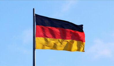 Almanya, soykırımdan kurtulan Yahudilere 1 milyar euro ödeyecek