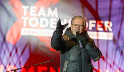 Almanya’da İsrail’i eleştirdi: Evine baskın düzenlendi, dijital cihazlarına el konuldu