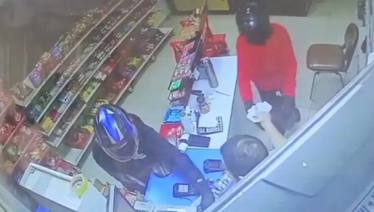 Anbean kaydedildi… Akaryakıt istasyonunda silahlı soygun!