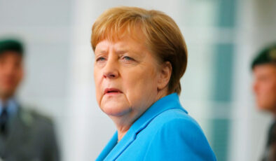 Angela Merkel: Ukrayna savaşının sorumluluğu Polonya ve Baltık ülkelerinde