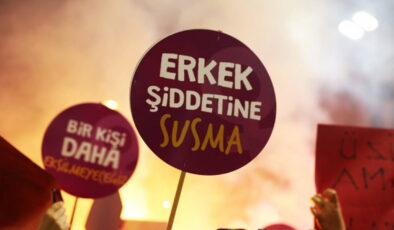 Ankara’da erkek şiddeti! Boşandığı kadının yaşadığı eve silahla saldırdı: 2 evin kapısını kırmaya çalıştı!