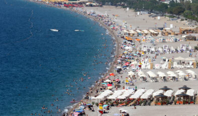 Antalya turizminde yeni 2 rekor: Her 4 turistten 1’i Rus