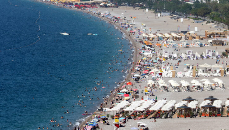 Antalya turizminde yeni 2 rekor: Her 4 turistten 1’i Rus