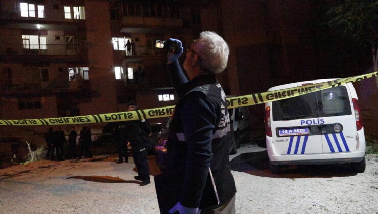 Anten tamir etmek isterken çatıdan düşüp öldü!