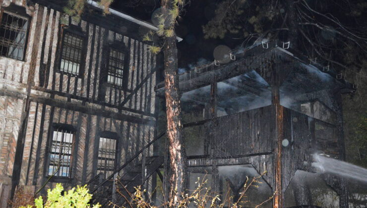 Atatürk’ün kaldığı tarihi konakta yangın çıktı