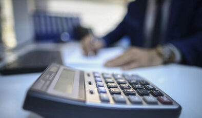 Bakanlık, bazı mesleklere yıllık harç zorunluluğu getirmek için çalışmalara başladı