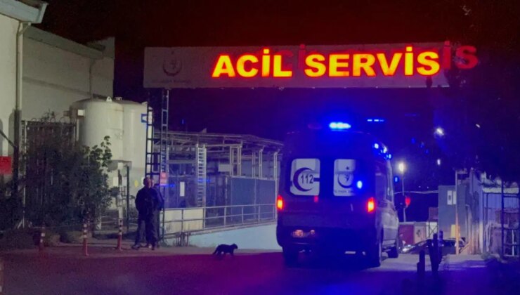 Balıkesir’de öğrenci servisiyle otomobilin çarpıştığı kazada 2 kişi öldü, 8 kişi yaralandı