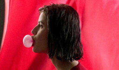 Bilim dünyası kırmızının etkisini çözdü: Beynimiz bu rengi farklı görüyor