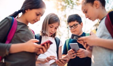 Bir ülke daha 15 yaş altındaki çocuklara sosyal medyayı yasaklıyor
