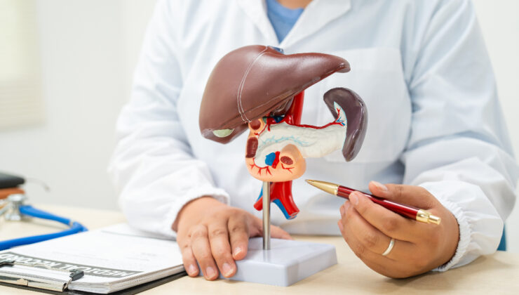 Bu 4 belirtiyi hafife almayın: Karaciğeriniz alarm veriyor olabilir