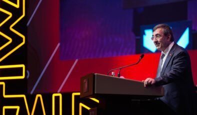 Cevdet Yılmaz: Dünya ekonomisi yönünü ararken Türkiye kararlılıkla yoluna devam ediyor