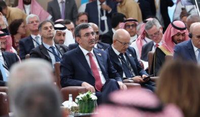 Cevdet Yılmaz, Riyad’da Türkiye’nin potansiyelini anlattı