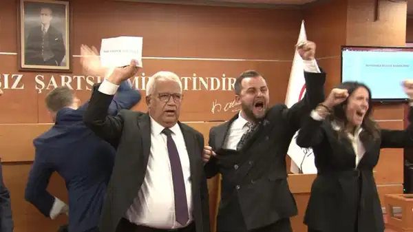 CHP’den Bayrampaşa kararına ilk tepkiler: ‘Belediyeye alenen çökmeye çalışıyorlar’