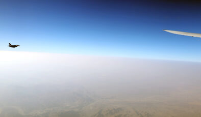 Cumhurbaşkanı Erdoğan’ın Umman’a inişinde F-16 savaş uçakları eşlik etti