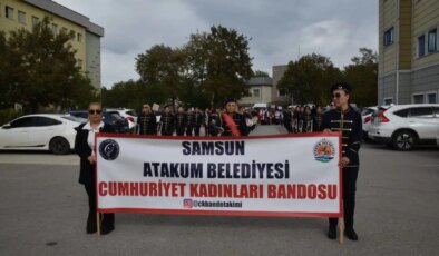 Cumhuriyet coşkusu OMÜ’de: Cumhuriyet Kadınları Bandosu sahadaydı