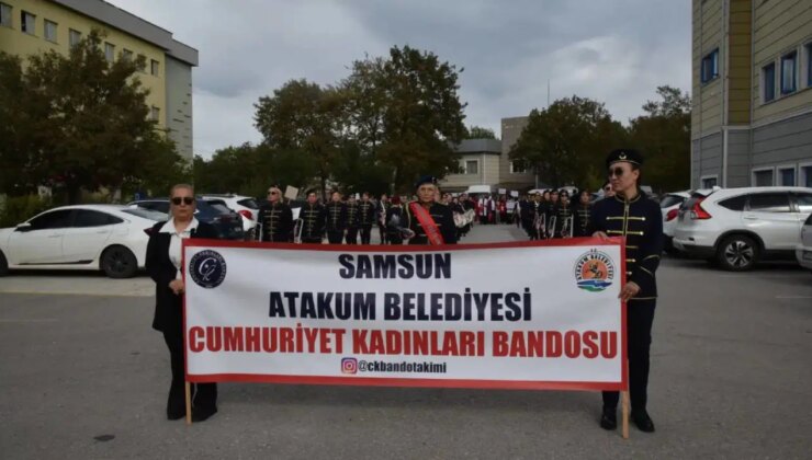 Cumhuriyet coşkusu OMÜ’de: Cumhuriyet Kadınları Bandosu sahadaydı
