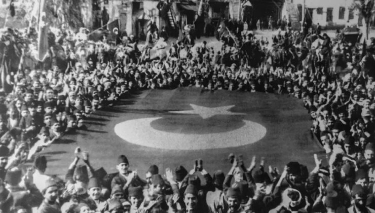 Cumhuriyet yolunda…