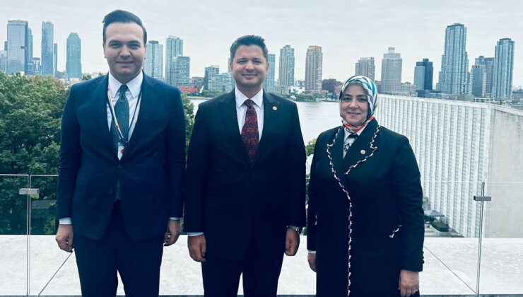 Cumhuriyet’in haberi Meclis gündeminde: AKP yöneticileri New York’a hangi kaynakla gitti?