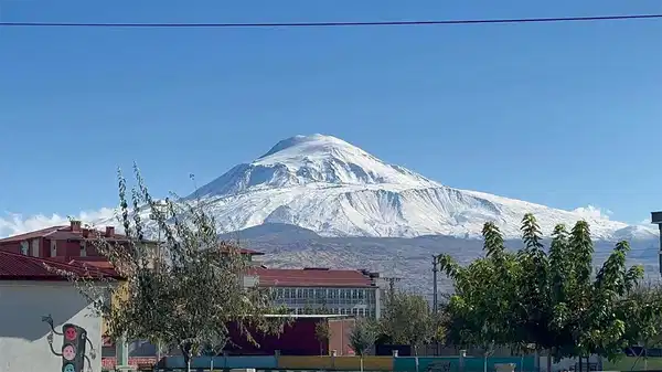 Doğu’da sıcaklıklar sıfırın altında: Palandöken’de kar sürprizi