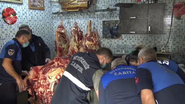 Düğünlerde servis edilecekti: 1 ton bozuk et ele geçirildi