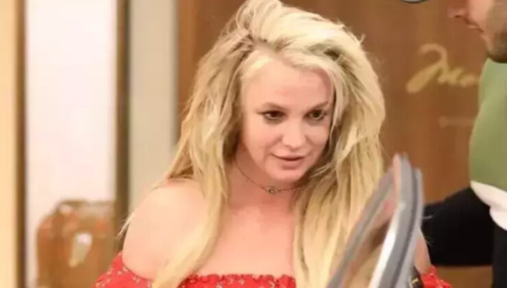 Dünyaca ünlü şarkıcı Britney Spears merdivenlerden düştü!