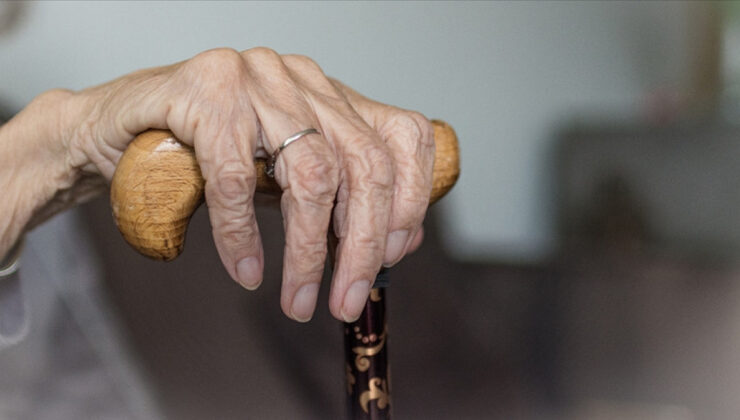 Dünyada yaşlı nüfusun 2050’de 2,1 milyarı bulması bekleniyor