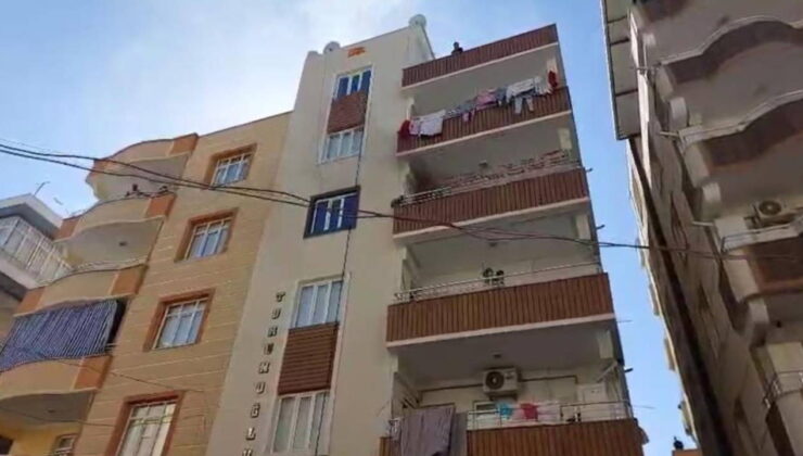 Elektrik kontağı yangına neden oldu: 4 kişi dumandan etkilendi