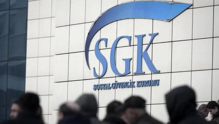 Emekli doktorların maaş isyanı: Şimdi de SGK’den hata kesintisi şoku