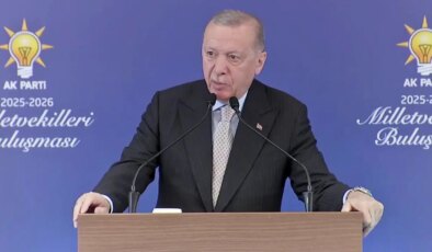 Erdoğan, kürsüde Özgür Özel’i hedef aldı: ‘Kukla genel başkanla ancak bu kadar oluyor’