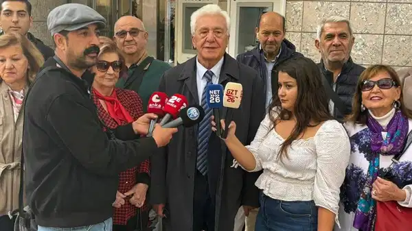 Eskişehir’de Cumhuriyet’e dayanışma mesajı… Azmi Kerman: ‘Cumhuriyet’e, Cumhuriyet Gazetesi’ne sahip çıkalım’