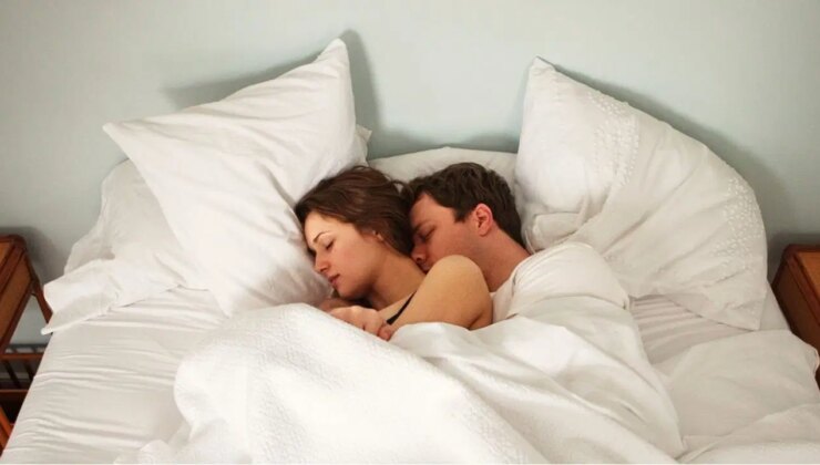 Evli olanlar evli olmayanlara göre daha kolay uykuya dalıyor!