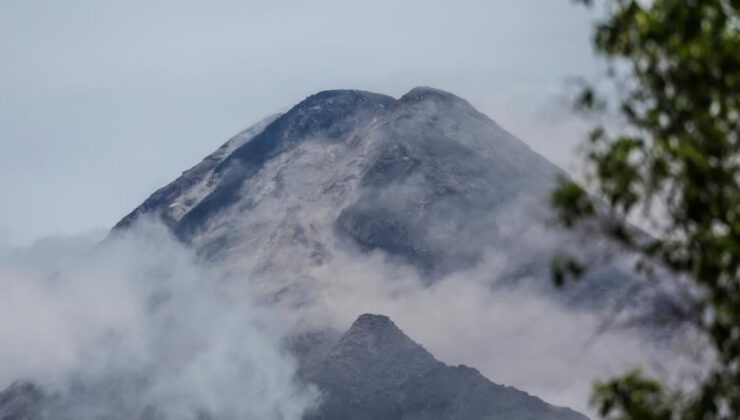Filipinler’de Kanlaon Yanardağı’nda patlama
