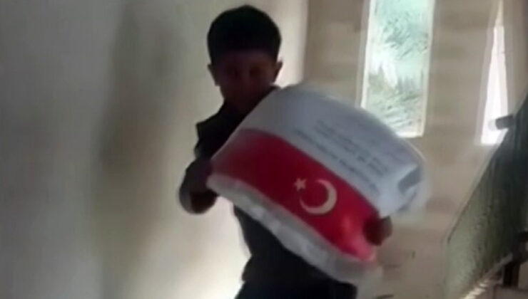 Filistinli miniğin, Türkiye’den gelen yardım karşısındaki sevinci