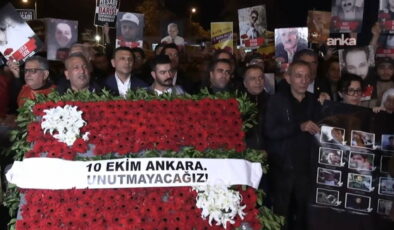 Gar Katliamı’nın 10’uncu yılında hayatını kaybedenler İstanbul’da anıldı