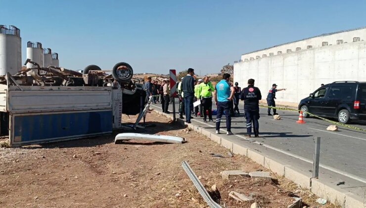 Gaziantep’te otomobil ile kamyonet çarpıştı: Ölü ve yaralı var!