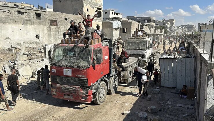Gazze’de ateşkesin ardından… İnsani yardım tırlarının girişi başladı