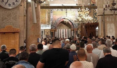 Gazze’nin zaferi: Mescid-i Aksa’da sabah namazı kılındı