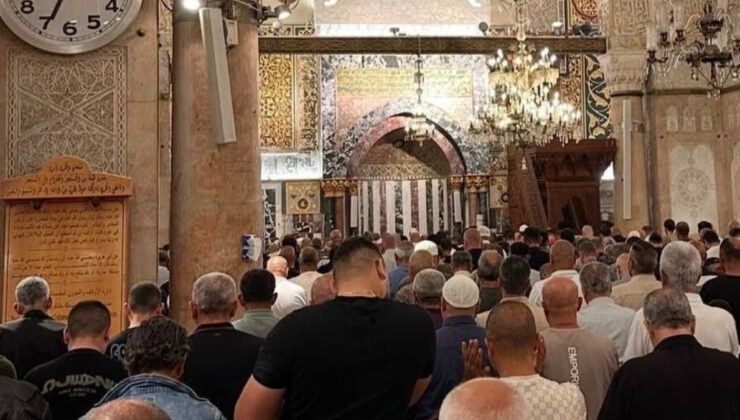 Gazze’nin zaferi: Mescid-i Aksa’da sabah namazı kılındı