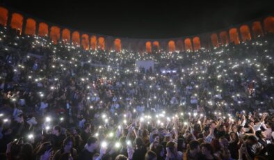 Genç oyuncular Aspendos Antik Tiyatrosu’nda sahne aldı