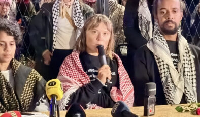 Greta Thunberg: Küçük kafeslere koyup bizi gazla öldüreceklerini söylediler